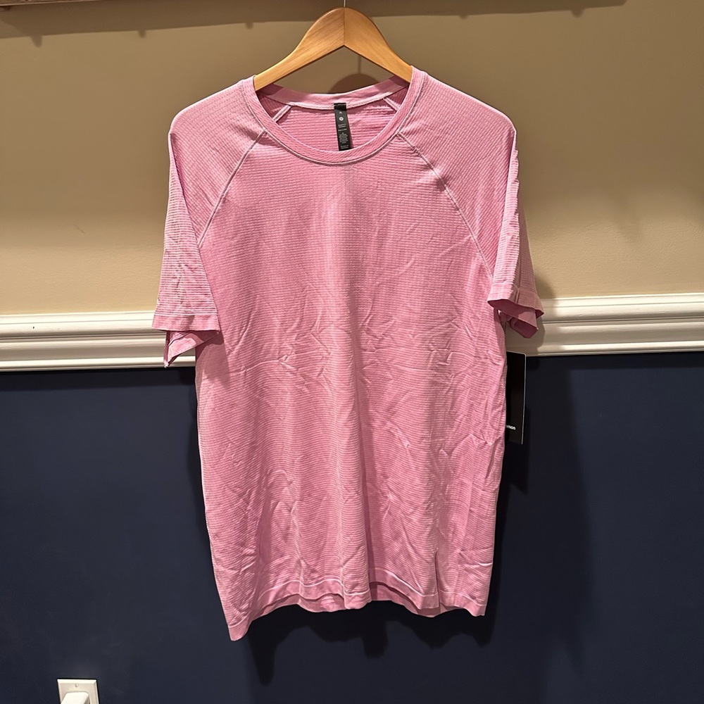 Lululemon men’s metal vent t shirt